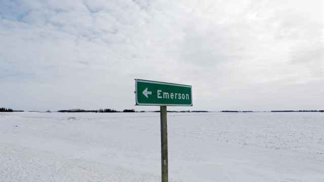 Emerson es una localidad canadiense fronteriza con EEUU por donde cruzan refugiados a pie.