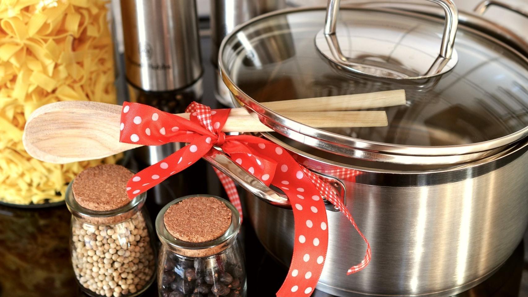 Seis utensilios de cocina esenciales que debería tener en su casa
