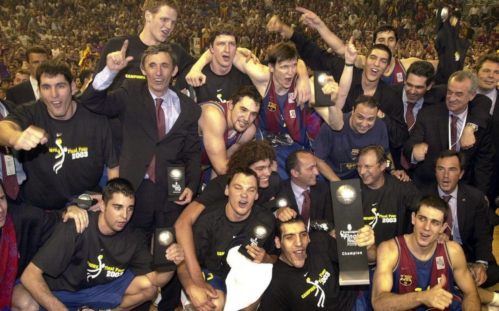 El Barça campeón de la Euroliga en 2003 (de la Fuente en primer término abajo).