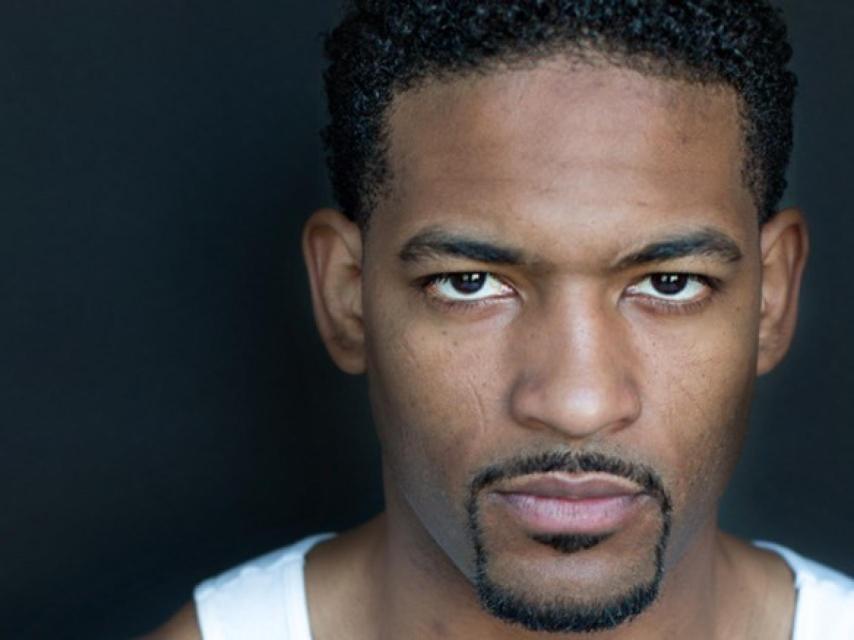 El actor afroamericano Jay Bowdy usó Facebook Live para emitir su suicidio.