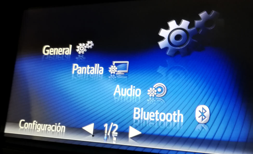 mantequilla deberes Florecer Cómo escuchar la música del móvil en el coche por Bluetooth