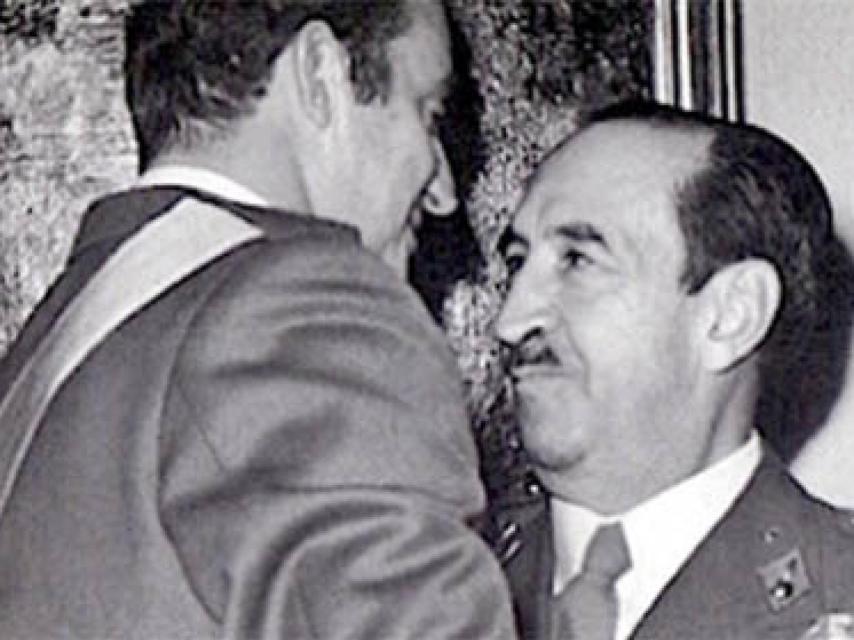 El rey Juan Carlos y Alfonso Armada.