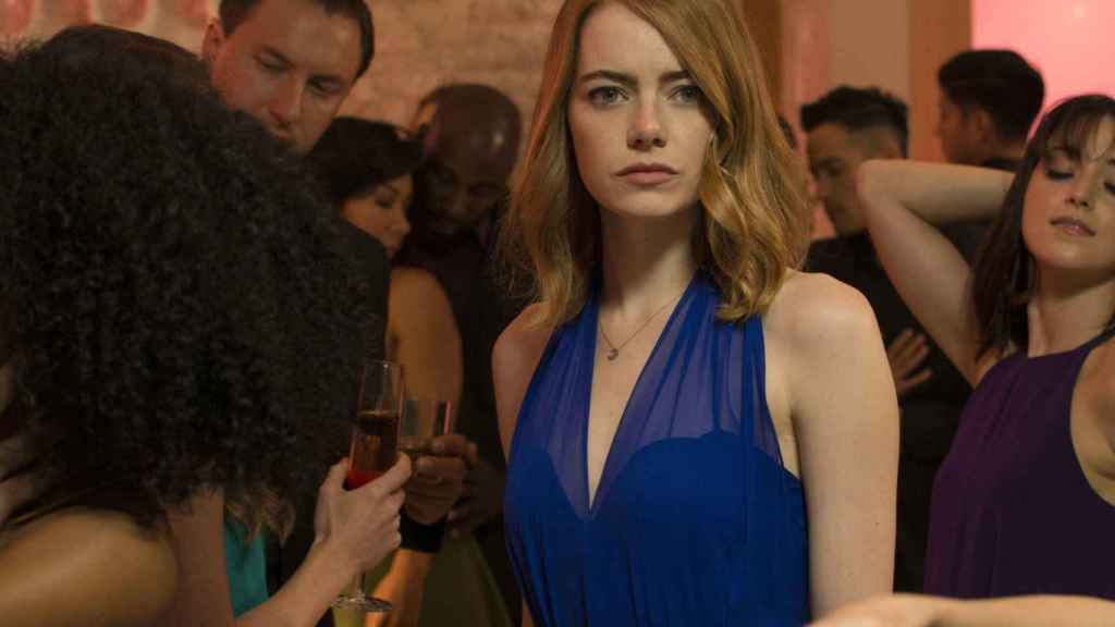 Mia con su vestido azul en una de las escenas de La La Land, Ciudad de las Estrellas, (2017).