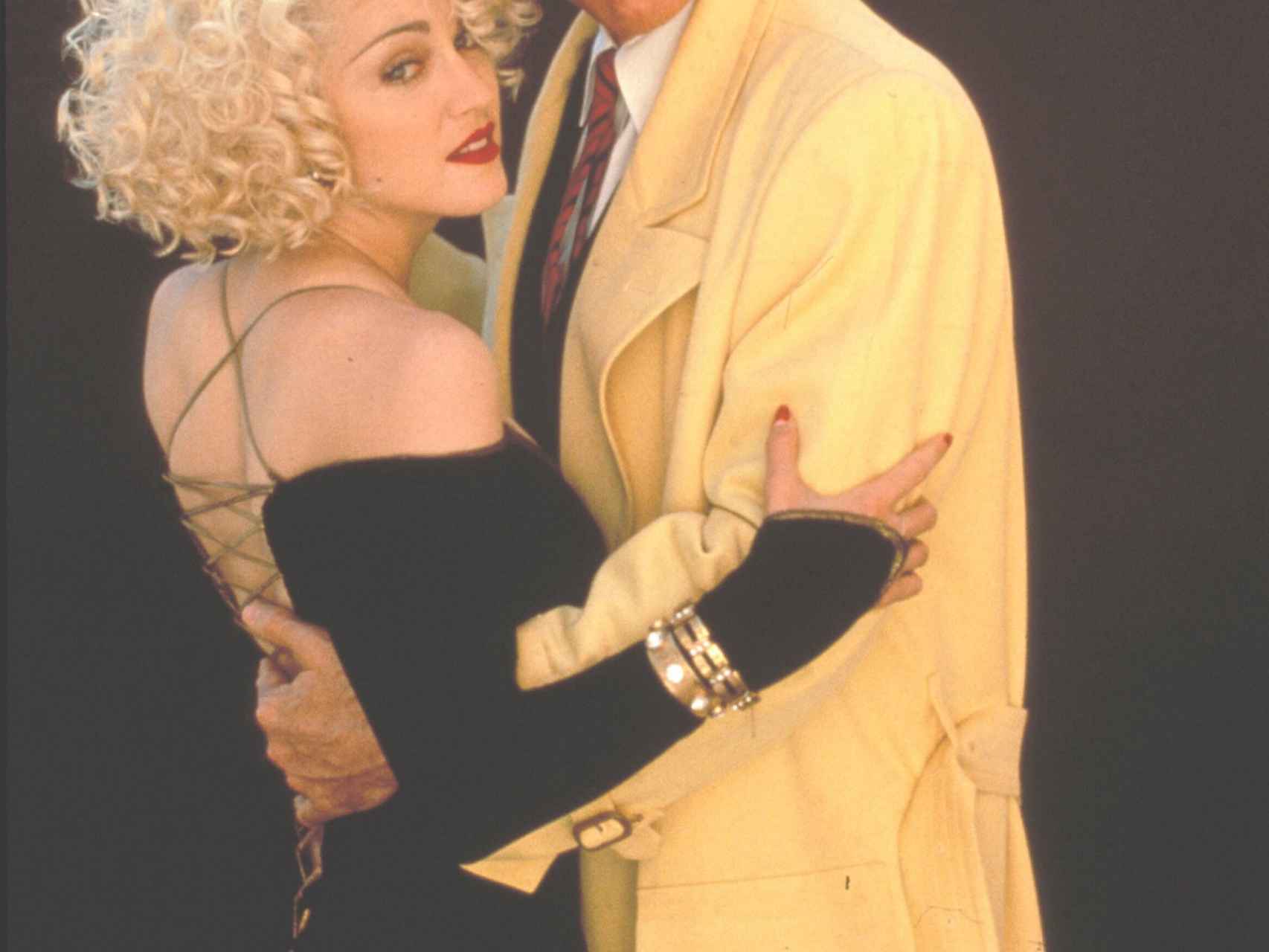 Madonna junto a Warren Beatty.