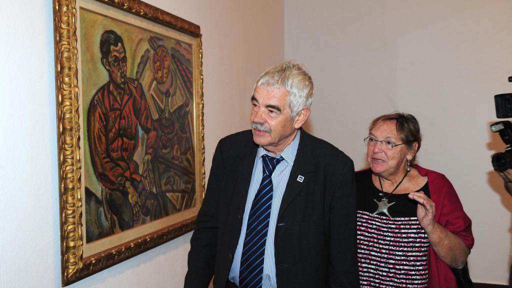 El ex alcalde y su mujer, Diana Garrigosa, en una exposición de Joan Miró en 2011