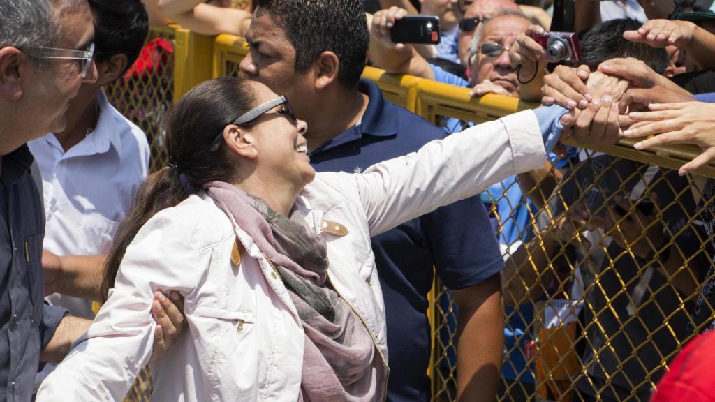 Isabel Pantoja fue recibida en Perú como una gran estrella