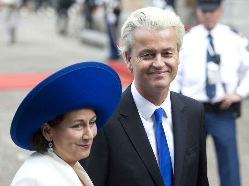 Geert Wilders posa con su mujer, la húngara Krisztine Marfai