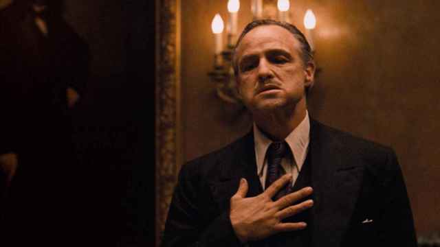 Don Vito Corleone (Marlon Brando) en una de las escenas de El Padrino, (1972).