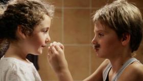 Fotograma de Tomboy, dirigida por Céline Sciamma, un filme sobre infancia y transgénero.