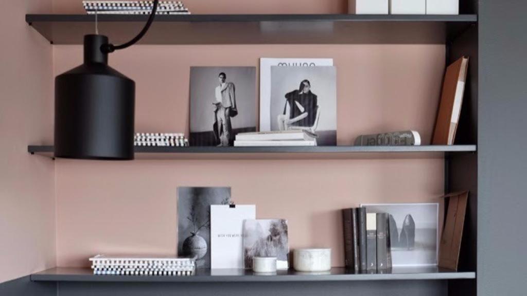 Escritorio tanto para él como para ella de The Design Chaser. | Foto: Kristofer Johnsson.