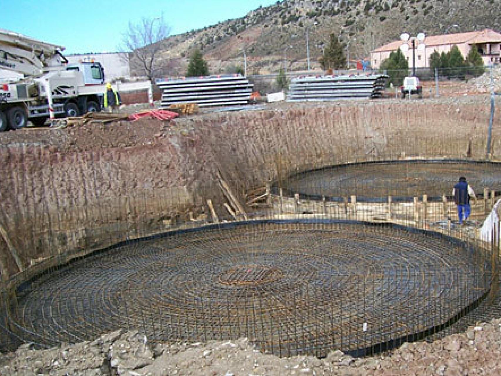 Depuradora en construcción en Bielsa.