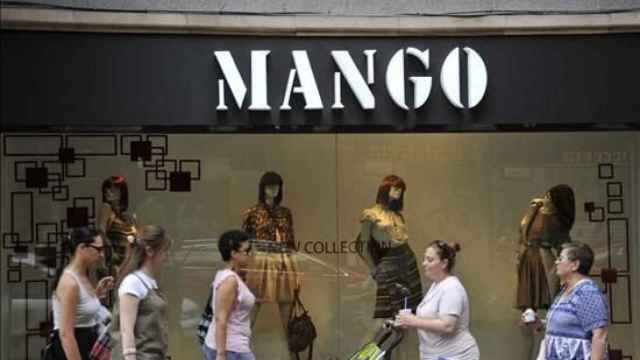 Una tienda de Mango en una imagen de archivo.