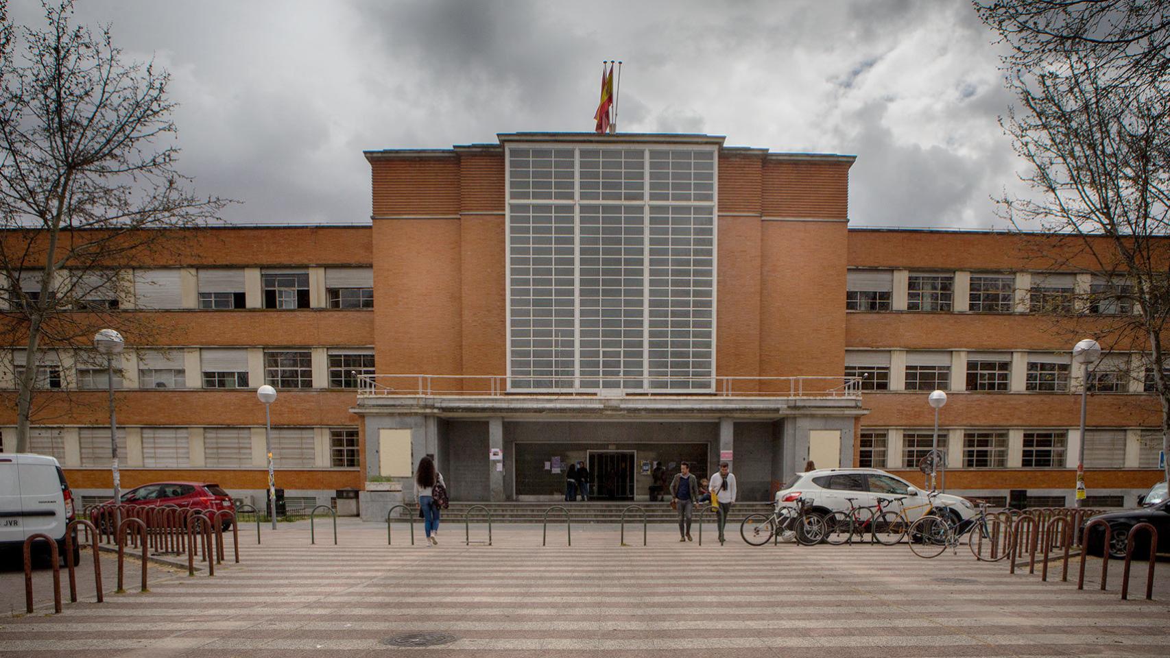 Filosofía y Letras, edificio declarado Bien de Interés Cultural