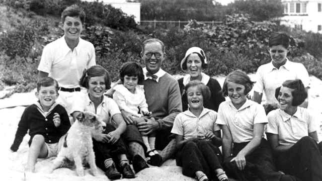 Un retrato de la familia Kennedy.