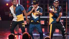 Bruno Mars en una de las actuaciones de su último trabajo 24K Magic. | Foto: Getty Images.