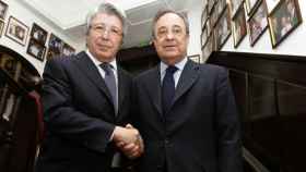 Cerezo y Florentino se dan la mano. Foto: atleticodemadrid.com