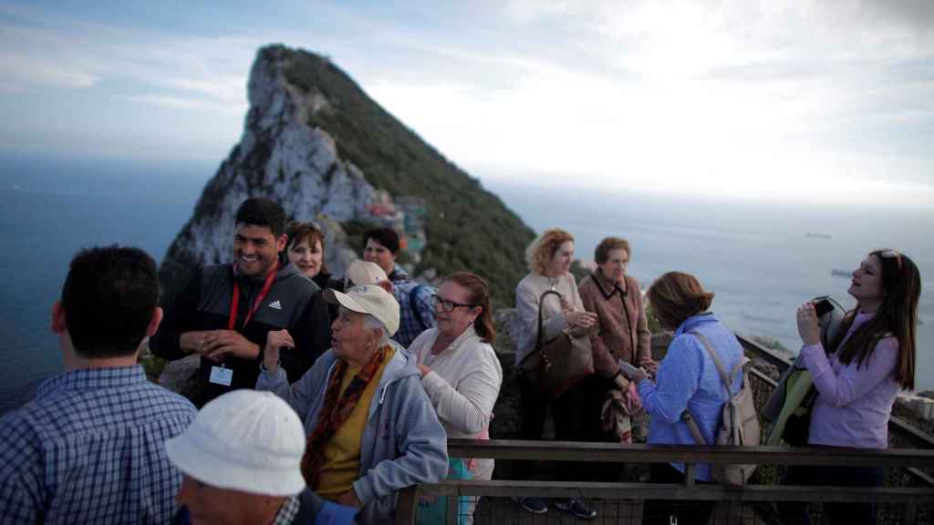 Un grupo de turistas en Gibraltar