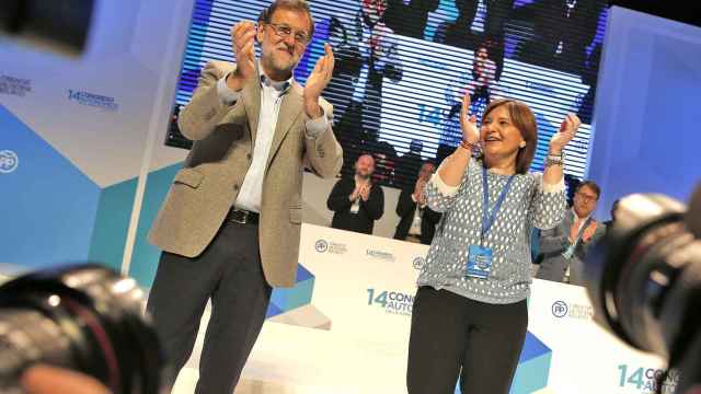Rajoy y Bonig aplauden en la clausura del congreso regional del PP