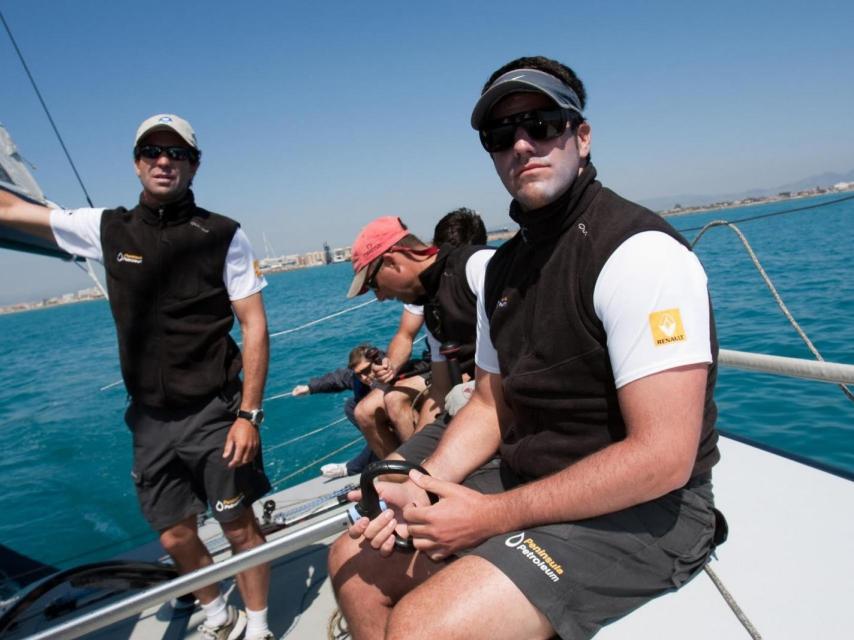 John Bassadone en uno de los barcos de su equipo Peninsula Petroleum.