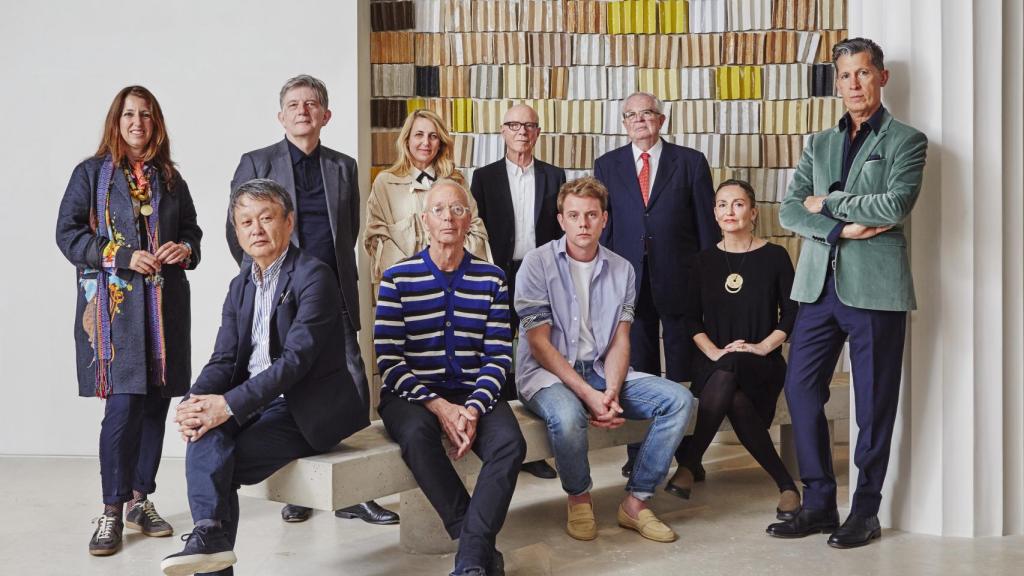 Los miembros del jurado de la primera edición LOEWE Craft Prize. | Foto: Loewe.