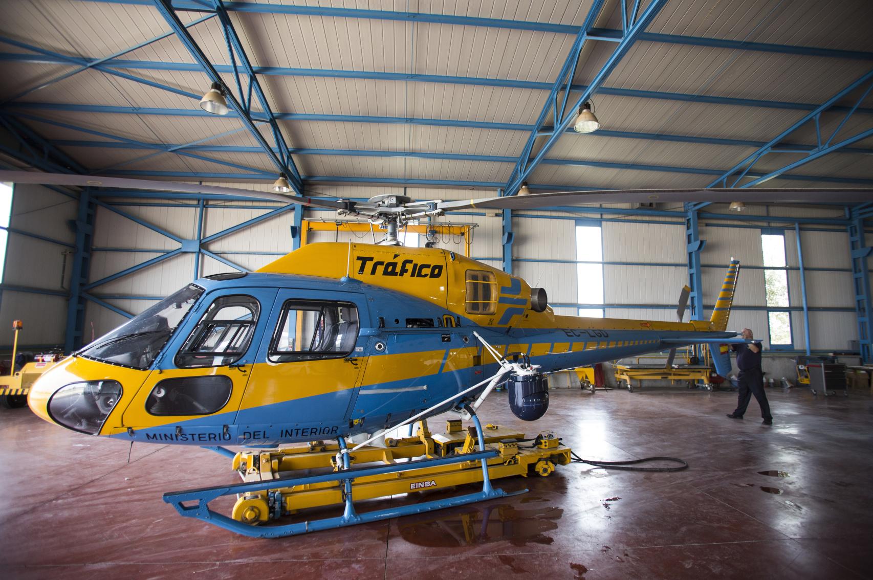 El Pegasus en el hangar antes de iniciar el vuelo.