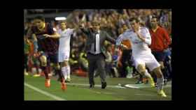 Gareth Bale vs Marc Bartra (relato Fernando Palomo)