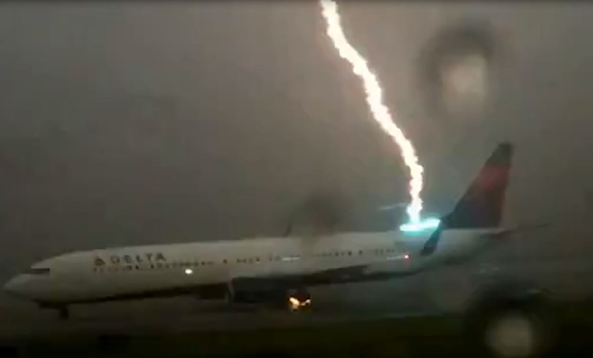 rayo-en-avion