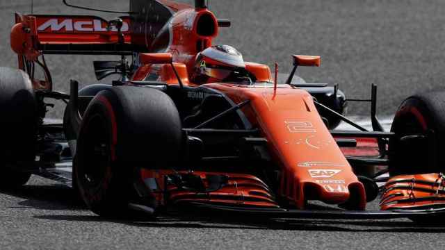 McLaren rueda en Bahréin.