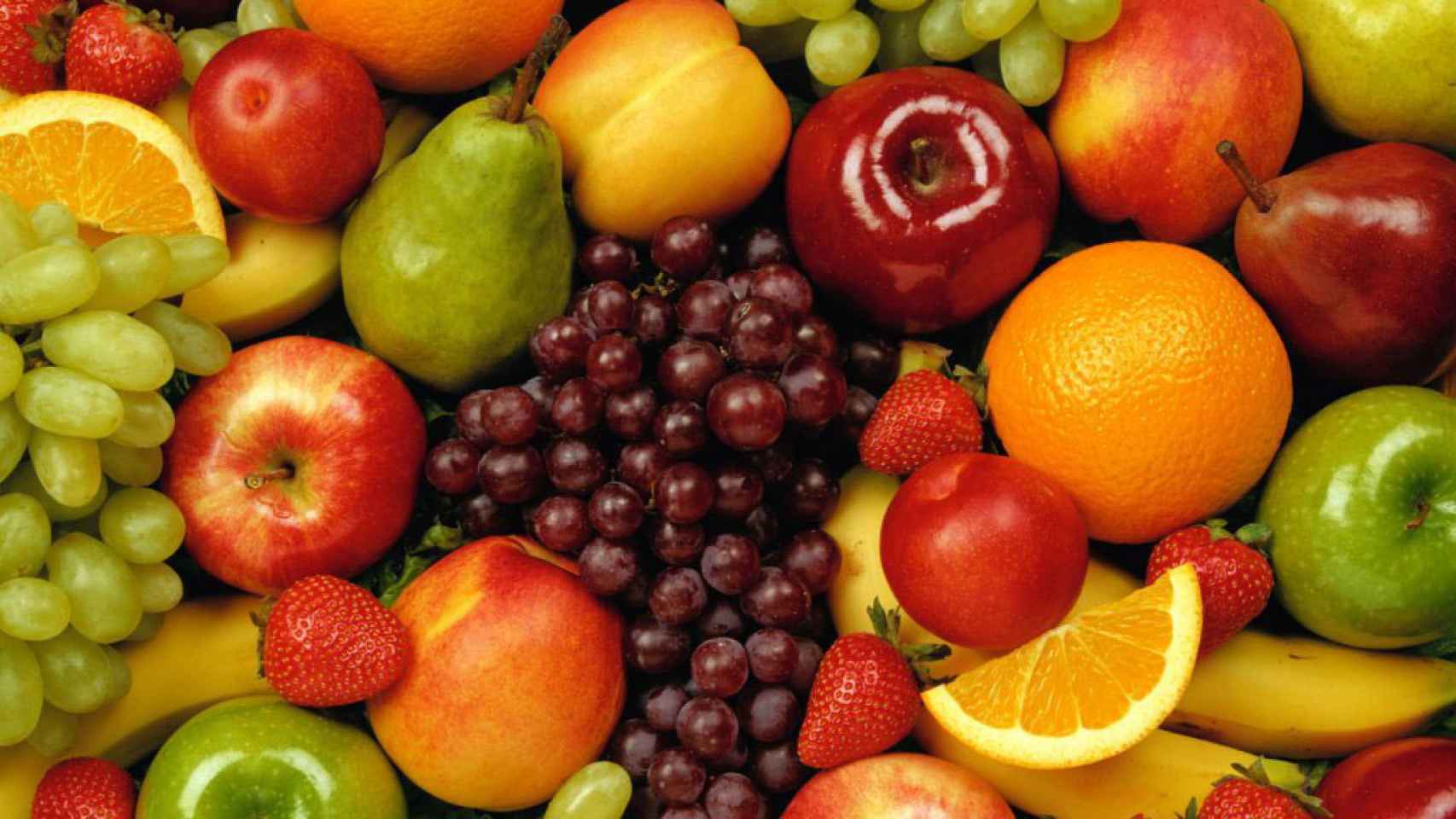 Varias piezas de fruta