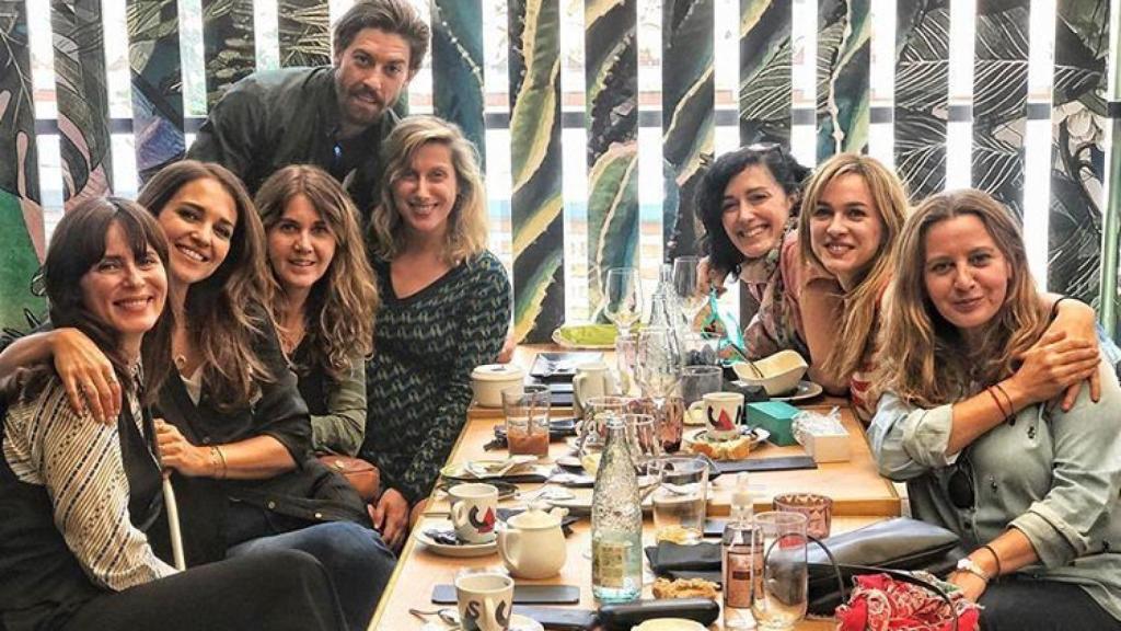 Paula Echevarría con sus compañeros de Velvet.