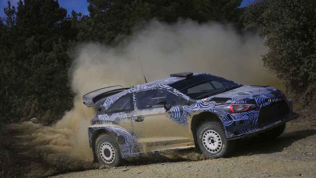 Andreas Mikkelsen prueba el Hyundai i20 WRC