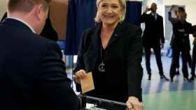 Le Pen ha votado en medio de un gran revuelo mediático