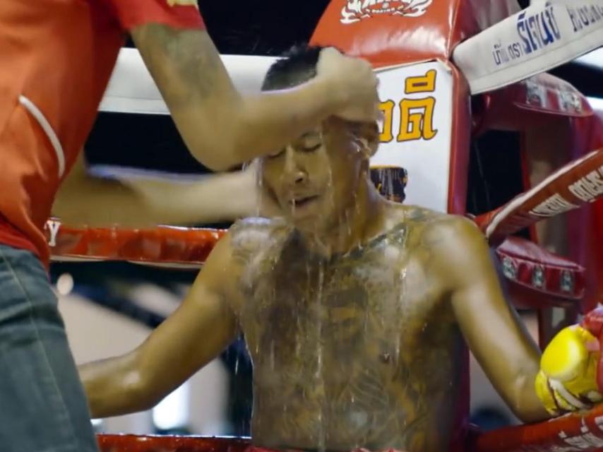 Uno de los presos, durante un combate organizado por Prison Fight.