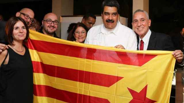 El presidente venezolano, junto con los integrantes de Itaca