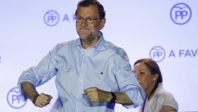 Mariano Rajoy celebrando su victoria en las elecciones.