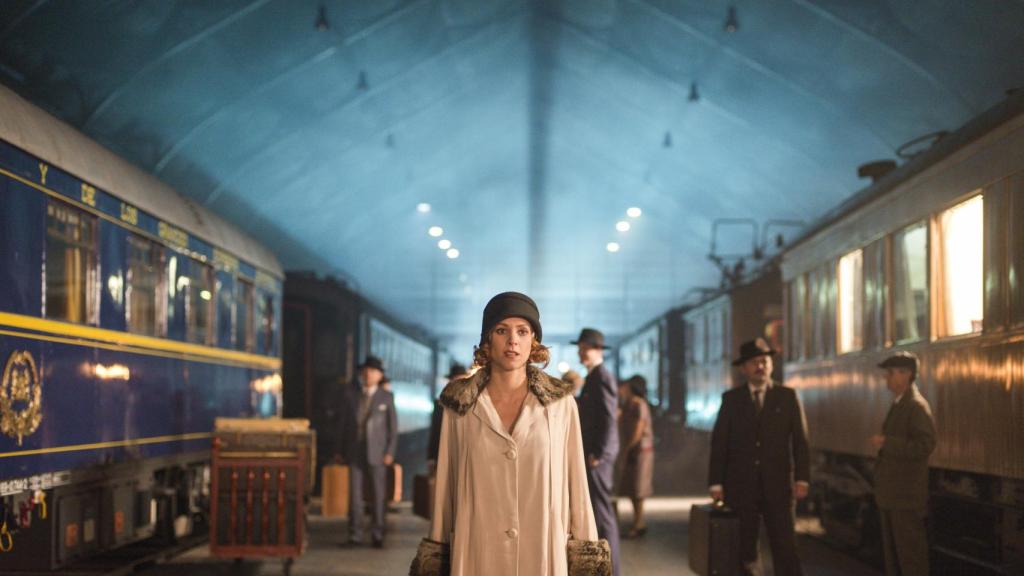 Ángeles (Maggie Civantos) en una de las escenas de la serie. | Imagen: Manuel Fernandez-Valdés, Netflix.