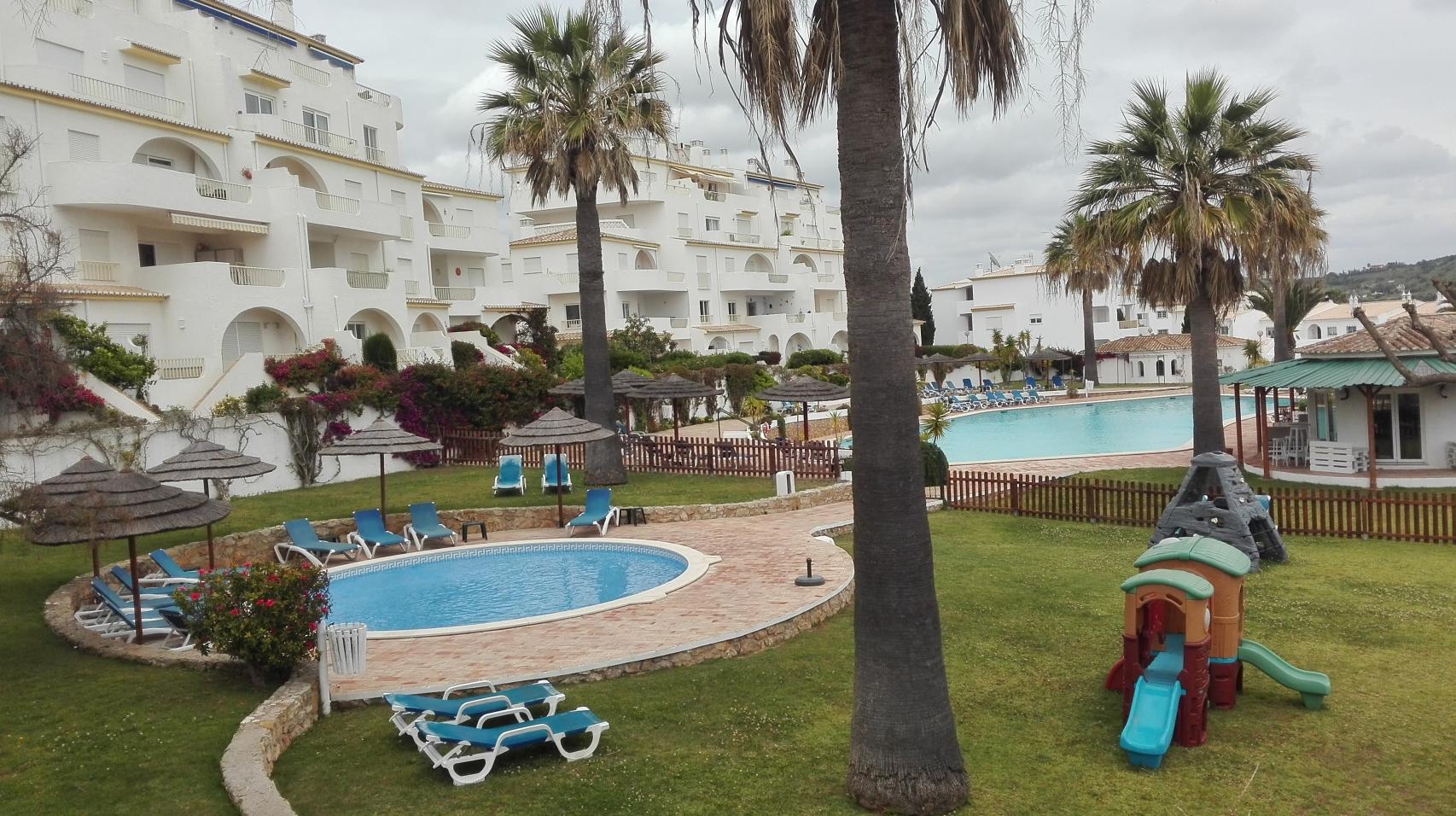 La piscina del complejo Ocean Club donde estaban alojados los McCann en mayo de 2007.
