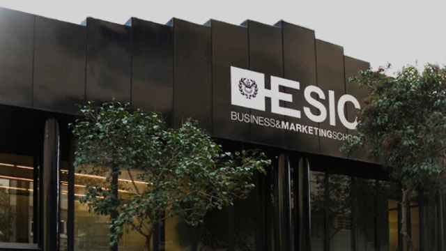Grado en Marketing en ESIC Business & Marketing School de Madrid.