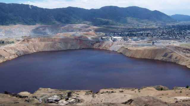 El lago de la mina de Berkeley, en Montana (EEUU).