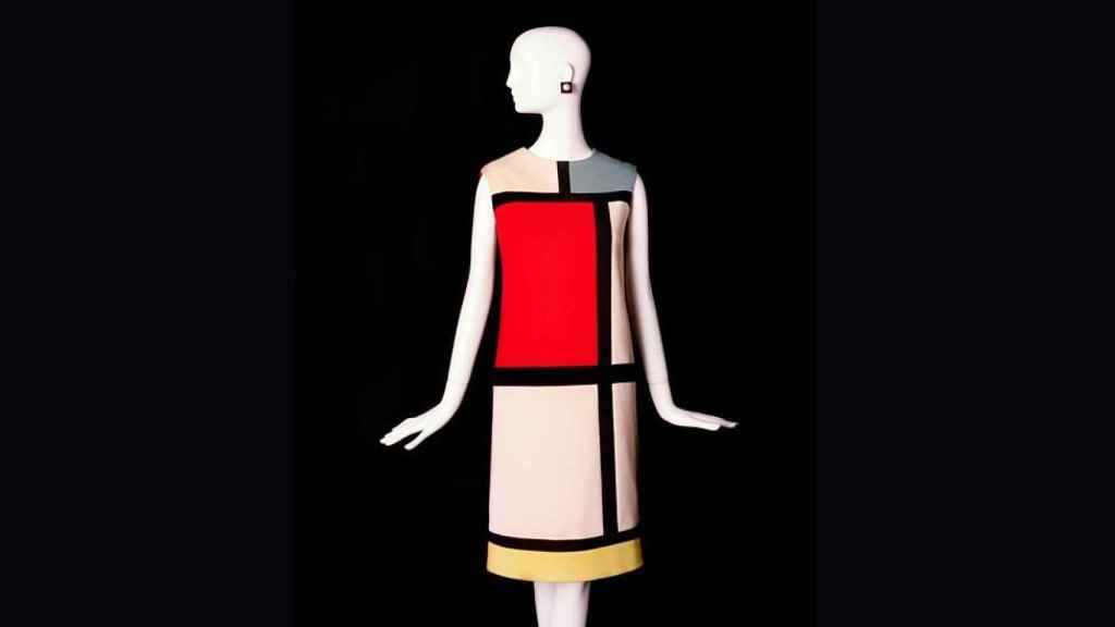 Diseño de Yves Saint Laurent inspirado en Mondrian. | Foto cortesía de YSL.