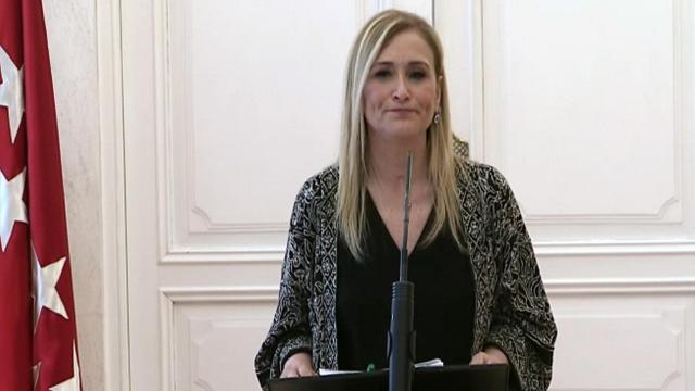 Cristina Cifuentes, durante un encuentro con la prensa