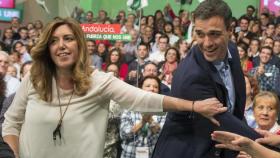 Díaz y Sánchez en un acto del PSOE en Sevilla.