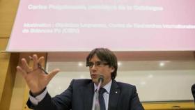 El presidente de la Generalitat, Carles Puigdemont, durante una conferencia en París.