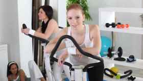 En el gimnasio hay muchas opciones para hacer ejercicio aeróbico.