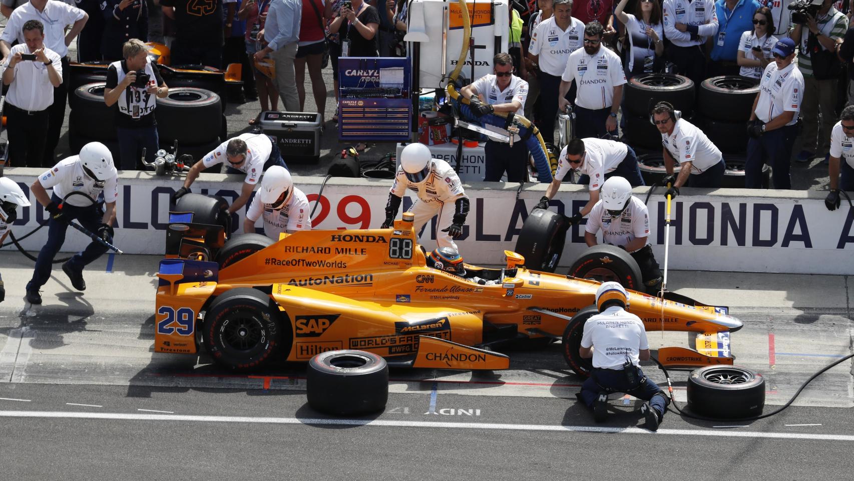 Fernando Alonso en los entrenamientos de Indianápolis Fernando Alonso en los entrenamientos de Indianápolis
