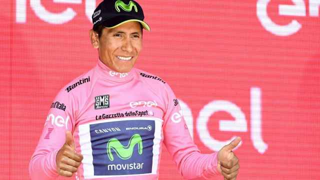 Nairo Quintana celebra su liderato en el Giro.