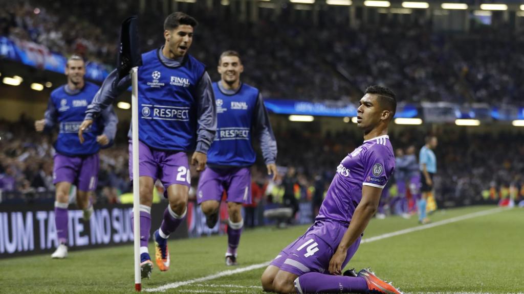 Casemiro celebra su gol.