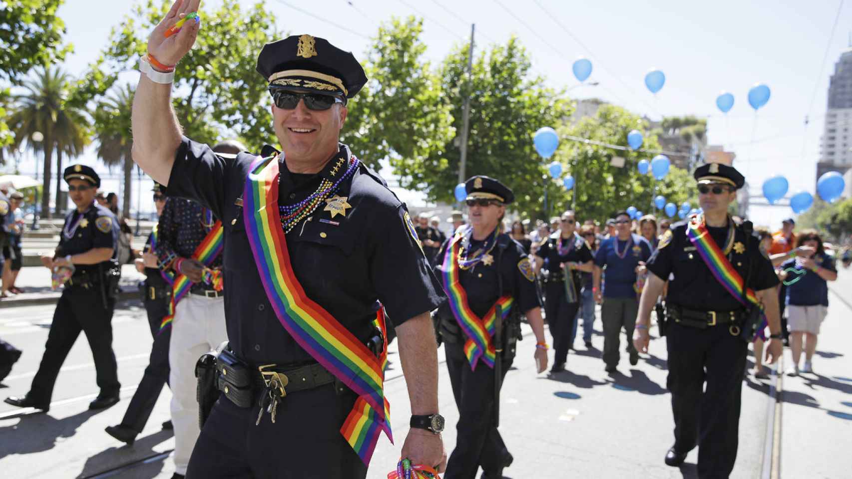 Marlaska Prohibe A Los Policias Homosexuales Que Desfilen