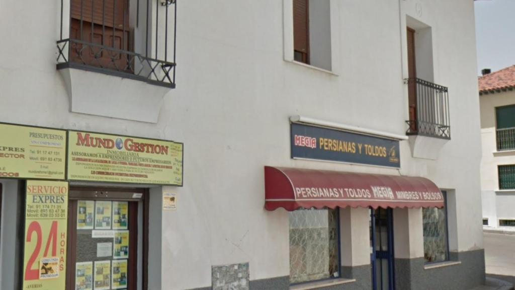 Fachada de la vivienda de la madre de Granados en Valdemoro (Madrid).