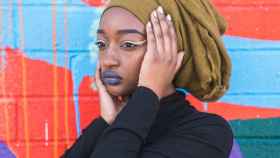 Imagen de la campaña de ORLY para el primer esmalte de uñas para mujeres musulmanas. | Foto: ORLY.